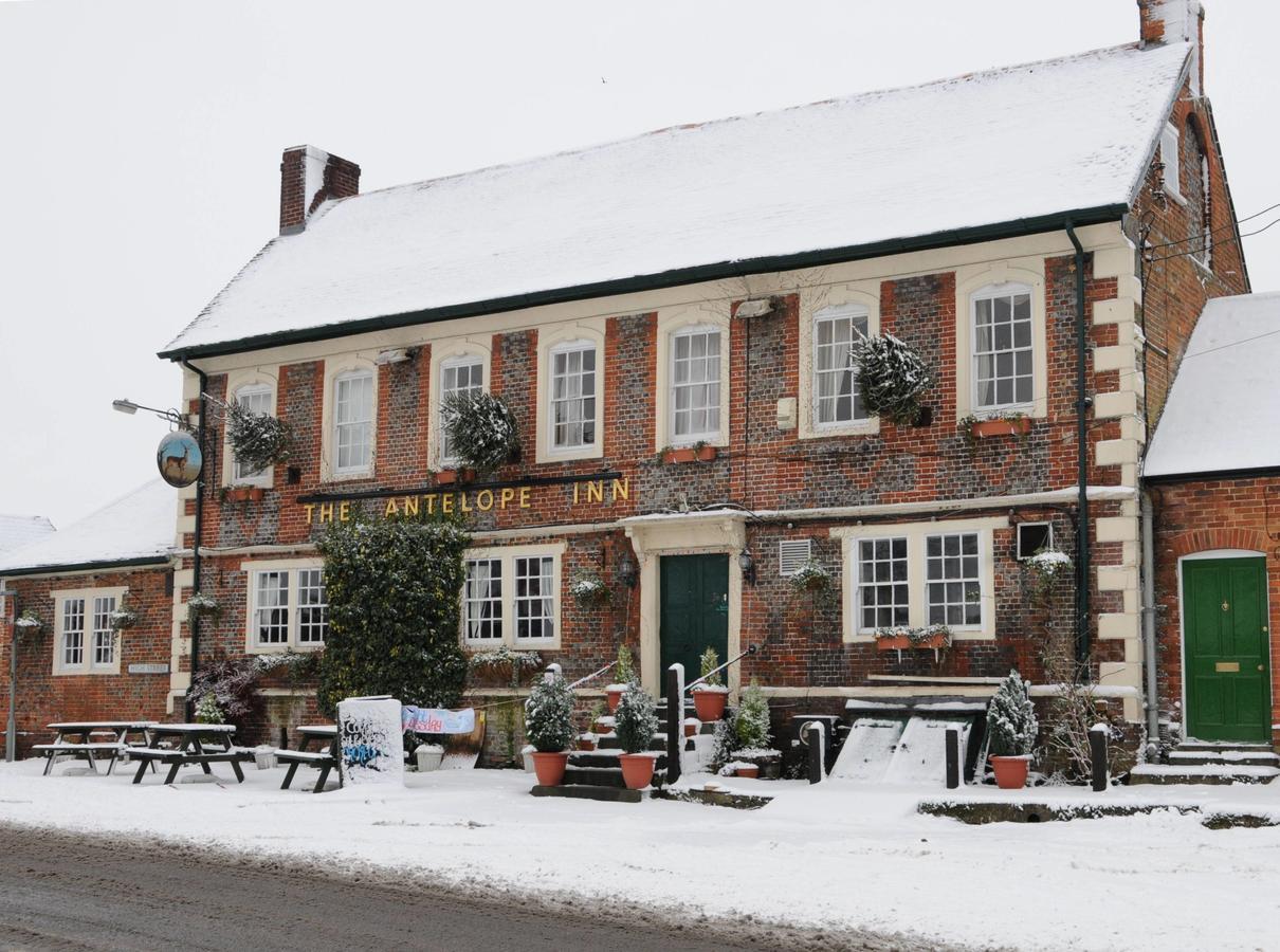 The Antelope At Upavon Hotel Exterior foto